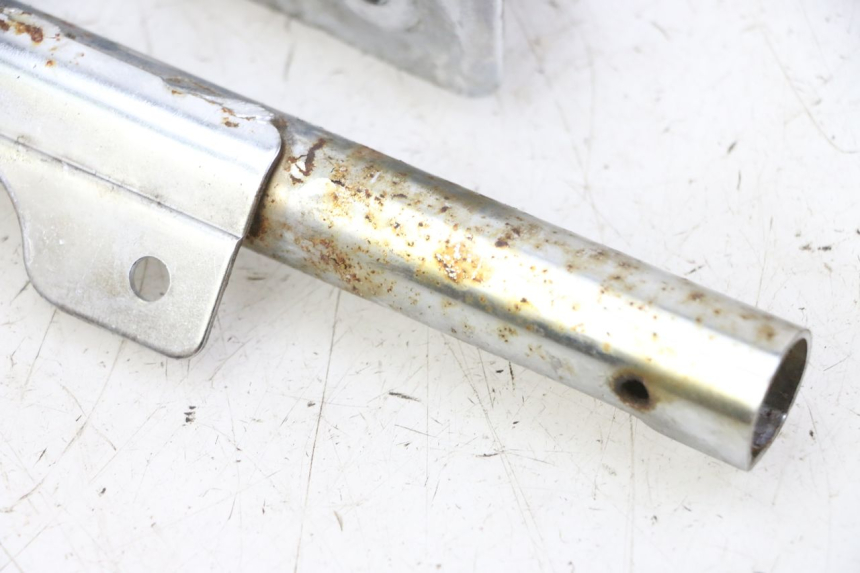 photo de CARENADO TRASERO CONEXION BAJO HYOSUNG GV AQUILA 125 (2000 - 2009) - Estado de la superficie y material