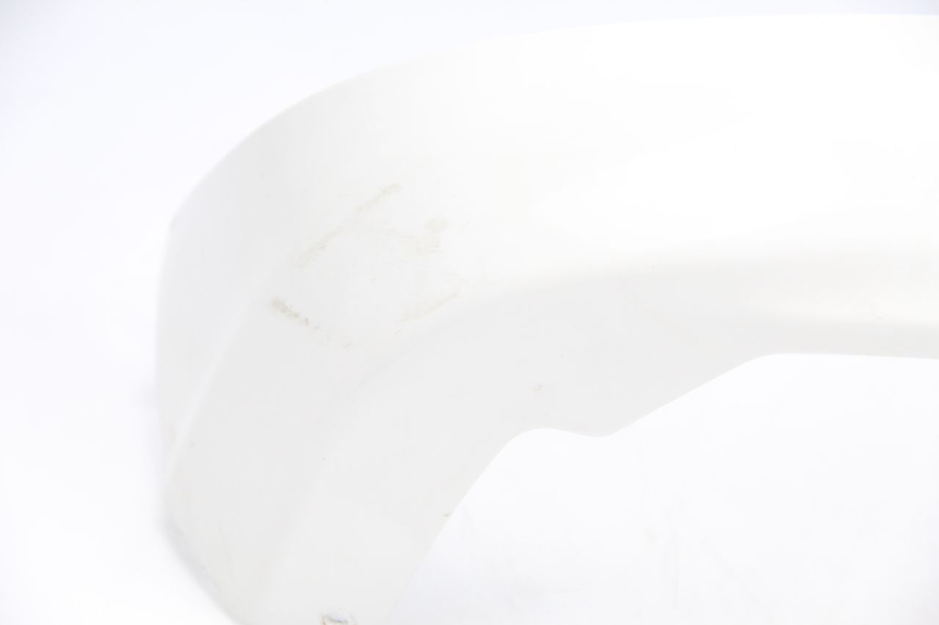 photo de JUNTA DE CARENADO TRASERO INFERIOR SUZUKI BURGMAN 125 (2007 - 2014) - Primer plano técnico