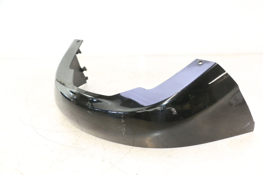 photo de JUNTA DE CARENADO TRASERO INFERIOR SUZUKI BURGMAN 125 (2007 - 2014) - Primer plano técnico