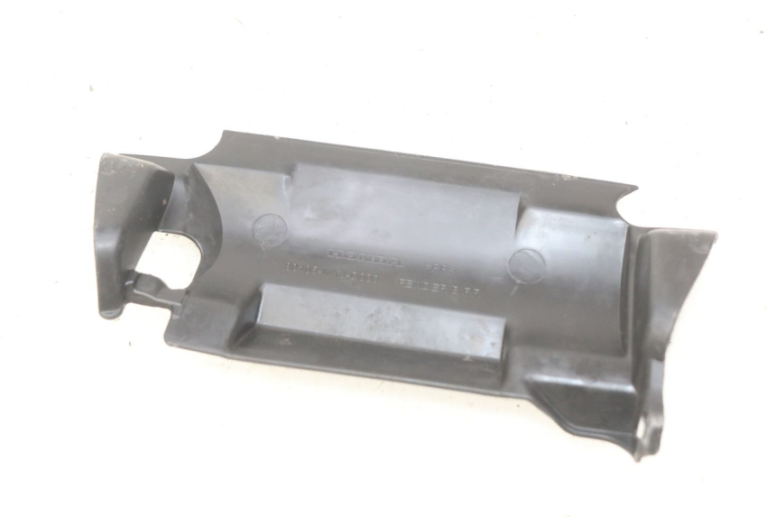 photo de JUNTA DE CARENADO TRASERO INFERIOR HONDA CB R 1000 (2018 - 2023) - Zoom estado de uso