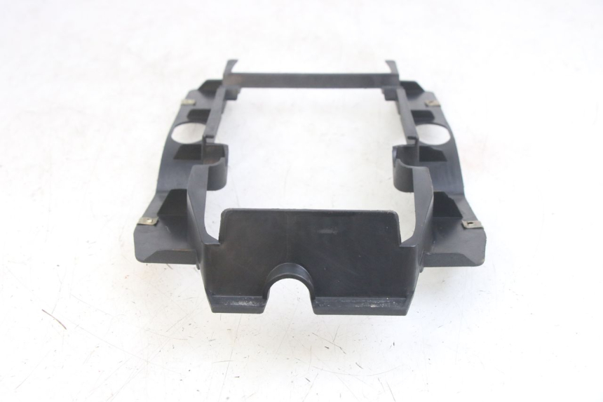 photo de JUNTA CARENADO TRASERO INFERIOR GILERA DNA 50 (2000 - 2007) - Otra perspectiva