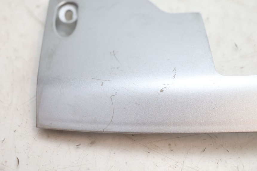 photo de CARENADO TRASERO CONEXION BAJO HONDA FJS SILVER WING SILVERWING 400 (2005 - 2008) - Zoom estado de uso