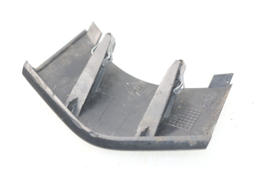 photo de CARENADO TRASERO CONEXION BAJO PIAGGIO FLY IE 125 (2012 - 2017) - Zoom estado de uso