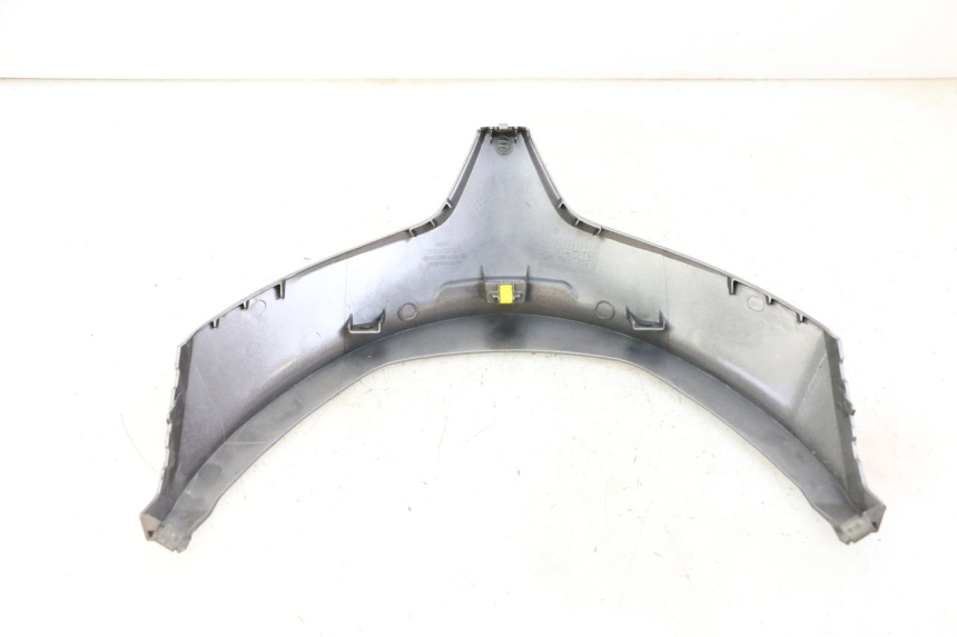 photo de CARENADO TRASERO CONEXION BAJO HONDA FORZA ABS 300 (2013 - 2017) - Primer plano técnico