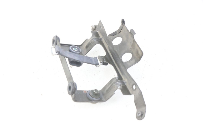 photo de JUNTA CARENADO TRASERO INFERIOR YAMAHA FZS FAZER 600 (1998 - 2001) - Zoom estado de uso