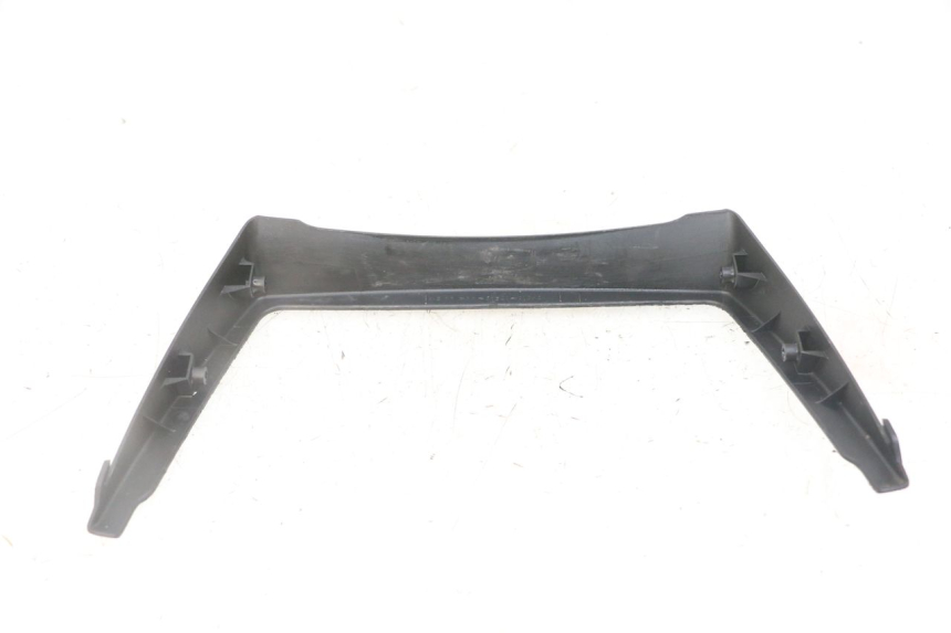 photo de JUNTA DE CARENADO TRASERO INFERIOR SUZUKI GS GSE 500 (2001 - 2003) - Detalle de la pieza