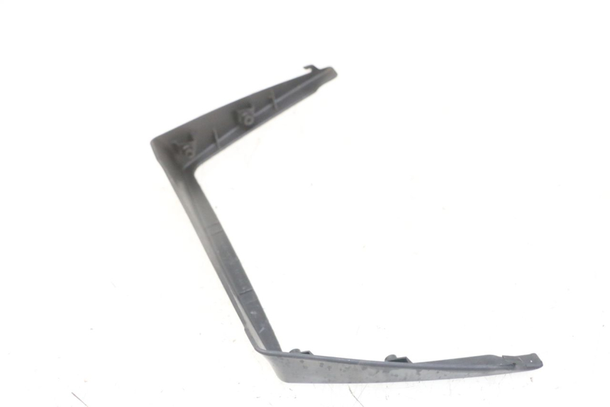 photo de JUNTA DE CARENADO TRASERO INFERIOR SUZUKI GS GSE 500 (2001 - 2003) - Zoom estado de uso