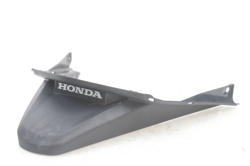photo de CARENADO TRASERO CONEXION BAJO HONDA PCX (JF57/JF64) 125 (2014 - 2018) - Detalle de la pieza