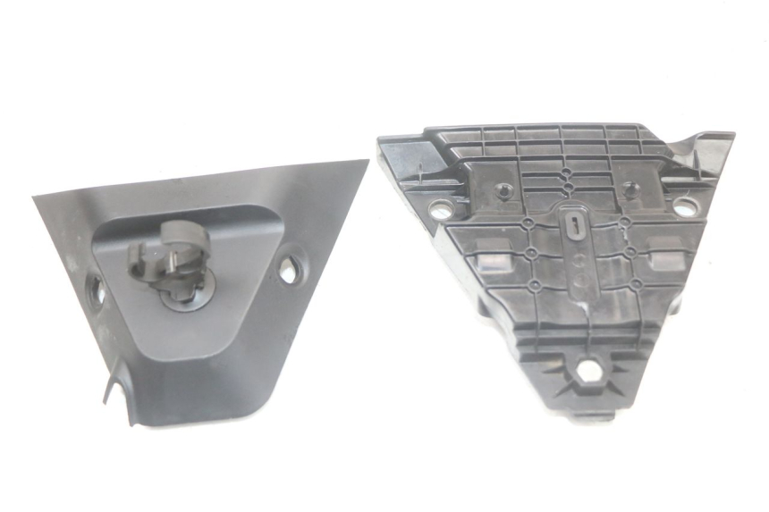 photo de CARENADO TRASERO CONEXION BAJO HUSQVARNA SVARTPILEN 401 (2018 - 2023) - Detalle de la pieza