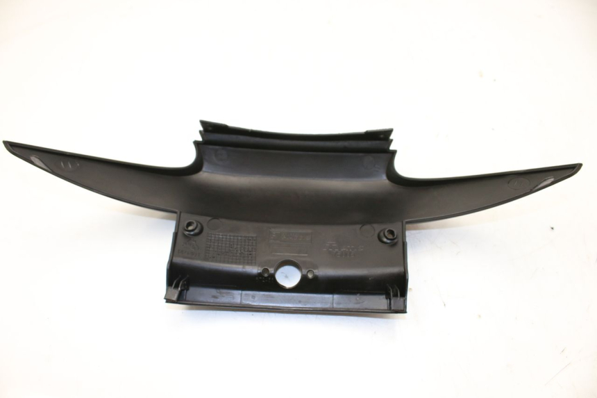 photo de JUNTA DE CARENADO TRASERO INFERIOR PIAGGIO MP3 LT 300 (2010 - 2016) - Primer plano técnico