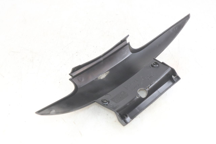 photo de JUNTA DE CARENADO TRASERO INFERIOR PIAGGIO MP3 LT 400 (2007 - 2012) - Zoom estado de uso