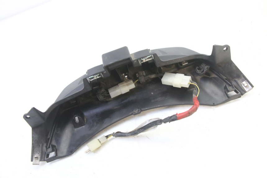 photo de CARENADO TRASERO CONEXION BAJO PIAGGIO MP3 500 (2014 - 2017) - Primer plano técnico