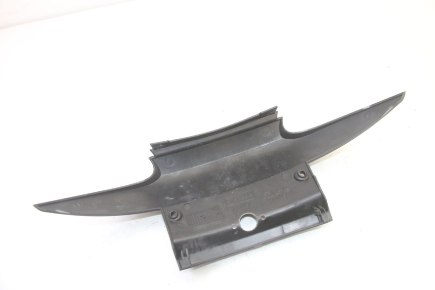 photo de CARENADO TRASERO CONEXION BAJO PIAGGIO MP3 RL 250 (2006 - 2010) - Otra perspectiva