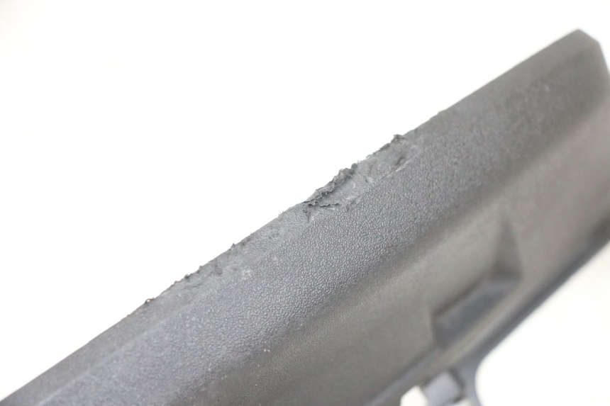 photo de CARENADO TRASERO CONEXION BAJO PIAGGIO MP3 500 (2016 - 2018) - Detalles de los puntos de fijación