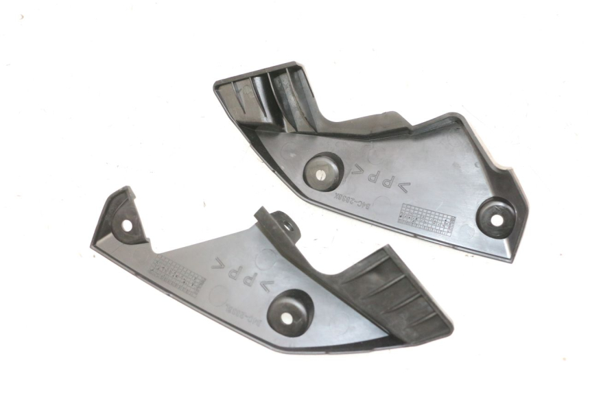 photo de CARENADO TRASERO CONEXION BAJO YAMAHA MT-07 MT07 ABS 700 (2018 - 2020) - Detalle de la pieza