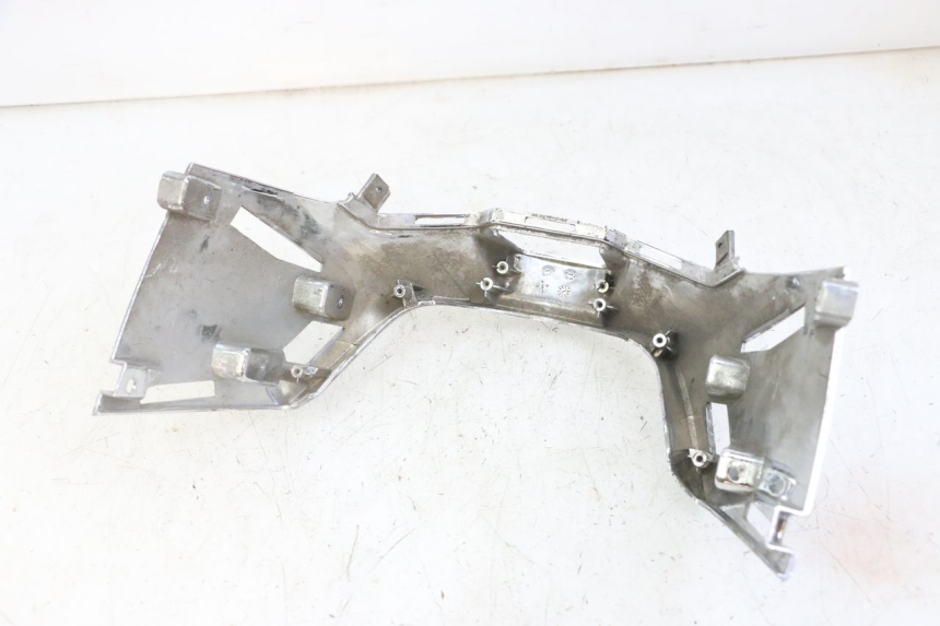 photo de CARENADO TRASERO CONEXION BAJO KYMCO LIKE 4T 50 (2019 - 2025) - Primer plano técnico