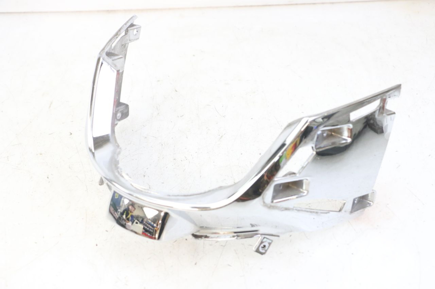 photo de CARENADO TRASERO CONEXION BAJO KYMCO LIKE 4T 50 (2019 - 2025) - Detalles de los puntos de fijación