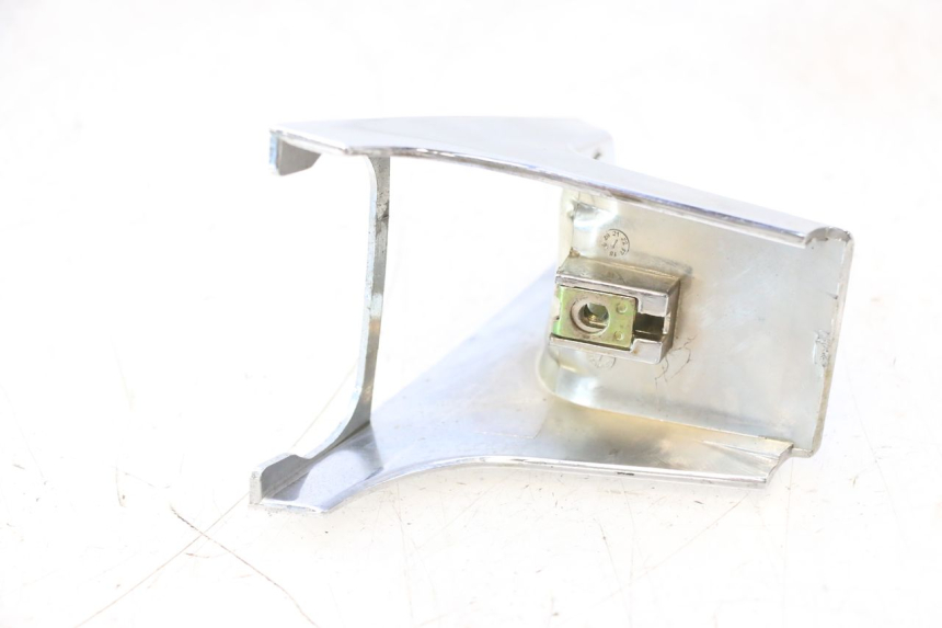 photo de CARENADO TRASERO CONEXION BAJO KYMCO LIKE 4T 50 (2019 - 2025) - Detalles de los puntos de fijación