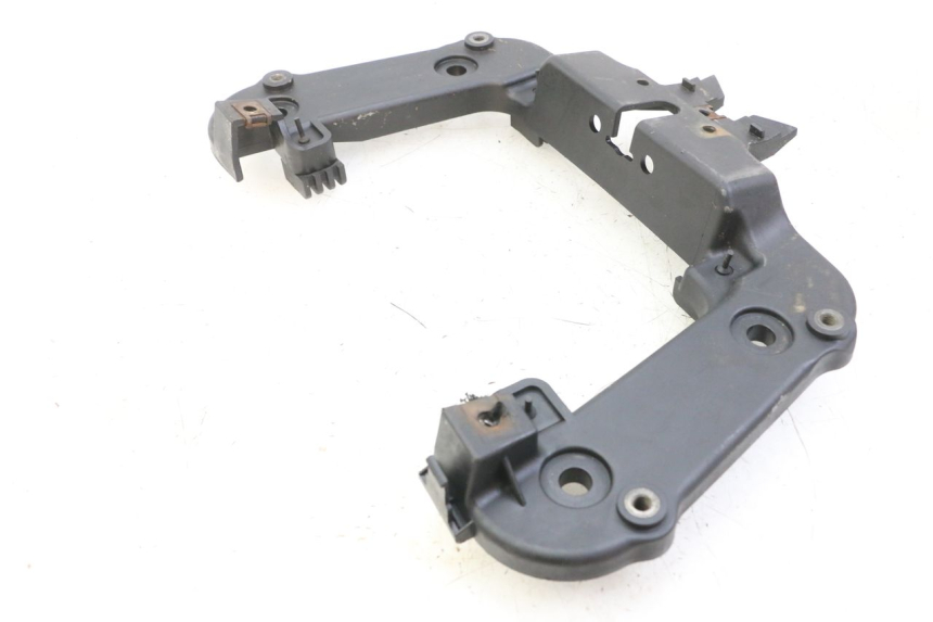 photo de CARENADO TRASERO CONEXION BAJO MBK OVETTO 4T 50 (2008 - 2016) - Primer plano técnico