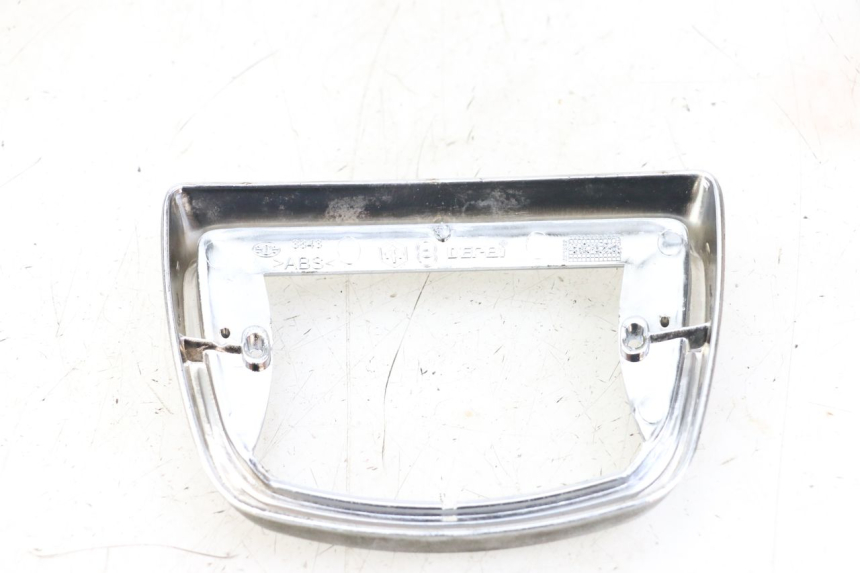 photo de CARENADO TRASERO CONEXION BAJO PIAGGIO VESPA LX 2T 50 (2005 - 2013) - Zoom estado de uso