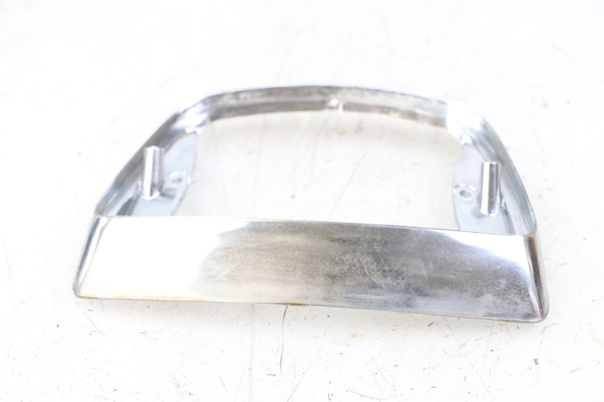 photo de CARENADO TRASERO CONEXION BAJO PIAGGIO VESPA LX 2T 50 (2005 - 2013) - Otra perspectiva