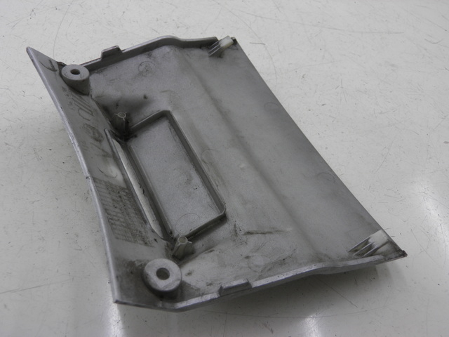 photo de CARENADO TRASERO CONEXION BAJO PIAGGIO X8 STREET 125 (2006 - 2007) - Detalle de la pieza