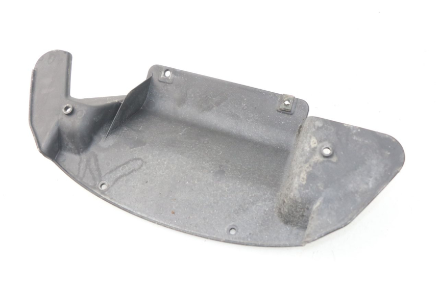 photo de CARENADO TRASERO CONEXION BAJO DAELIM S3 125 (2010 - 2017) - Detalle de la pieza