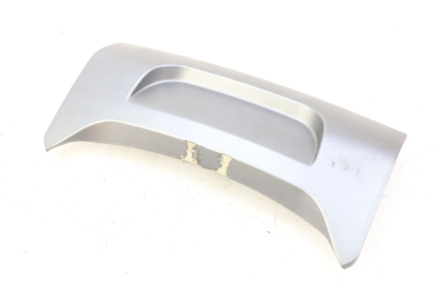 photo de JUNTA DE CARENADO TRASERO INFERIOR LVNENG S5 1 (2019 - 2023) - Zoom estado de uso