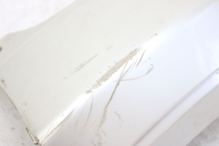 photo de UNIóN INFERIOR DEL CARENADO TRASERO. PEUGEOT SATELIS 125 (2010 - 2012) - Vista general del producto