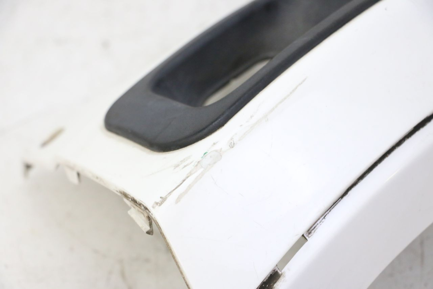 photo de UNIóN INFERIOR DEL CARENADO TRASERO. PEUGEOT SATELIS 125 (2010 - 2012) - Vista general del producto