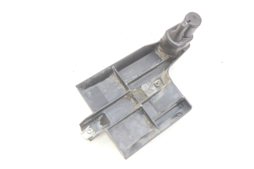 photo de JUNTA CARENADO TRASERO INFERIOR APRILIA SCARABEO 100 (2003 - 2012) - Zoom estado de uso