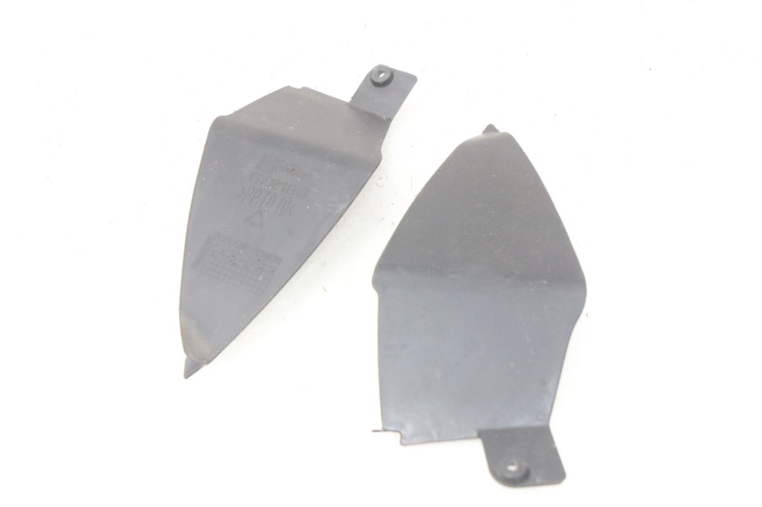 photo de JUNTA DE CARENADO TRASERO INFERIOR APRILIA SR 2T 50 (2012 - 2017) - Zoom estado de uso