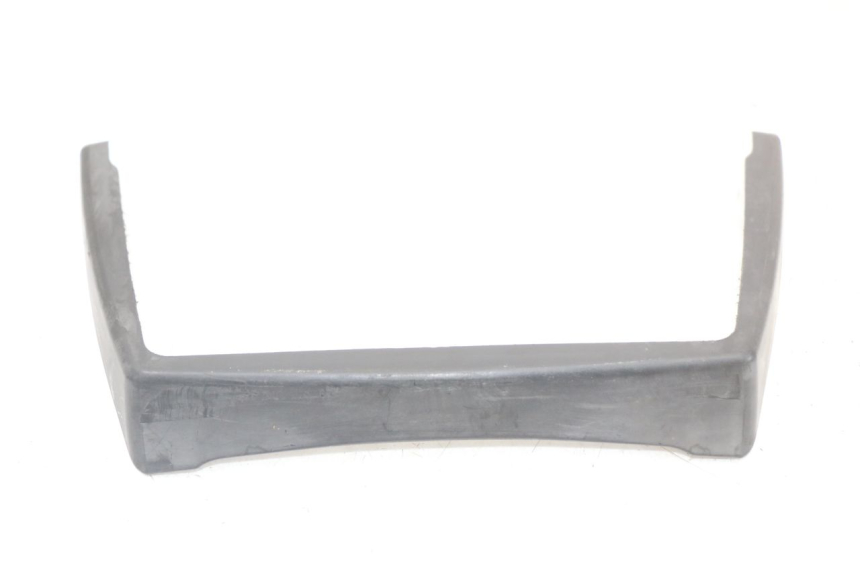 photo de CARENADO TRASERO CONEXION BAJO SUZUKI GS F 500 (2004 - 2007) - Zoom estado de uso