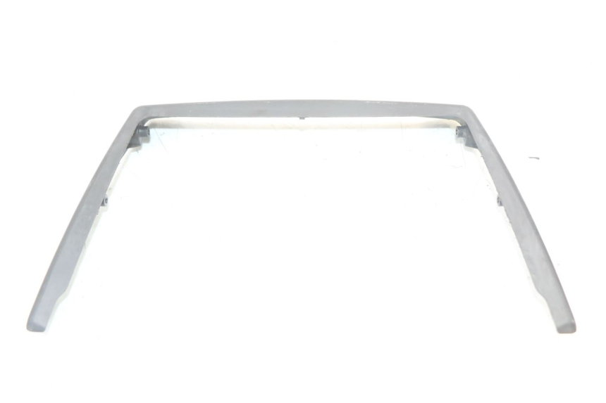 photo de CARENADO TRASERO CONEXION BAJO SUZUKI GS F 500 (2004 - 2007) - Primer plano técnico