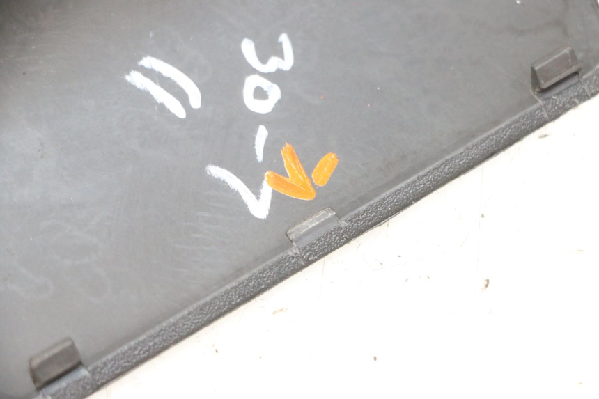 photo de JUNTA CARENADO TRASERO INFERIOR APRILIA SXR 50 (2021 - 2023) - Zoom estado de uso