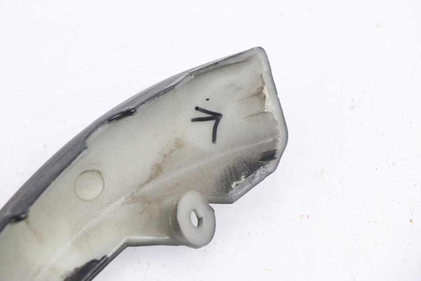 photo de CARENADO TRASERO CONEXION BAJO BAOTIAN TRAVEL SPIRIT 50 (2010 - 2012) - Primer plano técnico