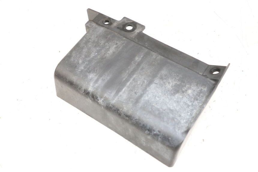 photo de Unión de carenado trasero inferior SUZUKI VL INTRUDER 125 (2004 - 2007) - Zoom estado de uso