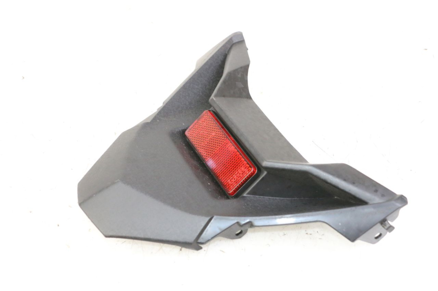 photo de CARENADO TRASERO CONEXION BAJO YAMAHA XMAX X-MAX 125 (2021 - 2025) - Zoom estado de uso