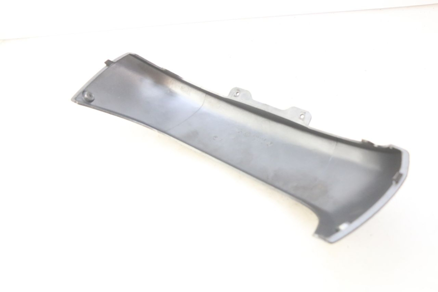 photo de JUNTA CARENADO TRASERO INFERIOR PIAGGIO X9 EVOLUTION 125 (2003 - 2007) - Detalle de la pieza