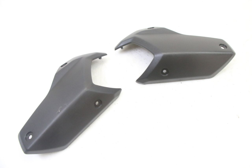 photo de JUNTA DE CARENAJE TRASERO PEUGEOT KISBEE 4T 50 (2018 - 2022) - Otra perspectiva