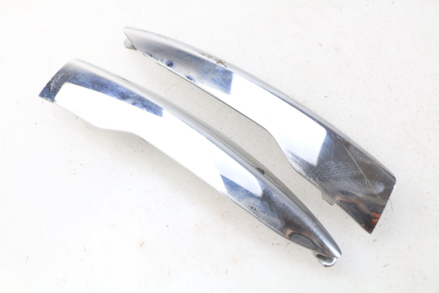 photo de UNIóN DE CARENADO TRASERO. PIAGGIO LIBERTY IGET 4T 50 (2015 - 2020) - Vista principal