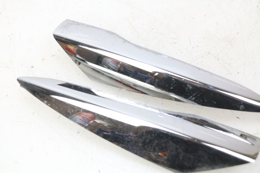 photo de UNIóN DE CARENADO TRASERO. PIAGGIO LIBERTY IGET 4T 50 (2015 - 2020) - Detalle de la pieza