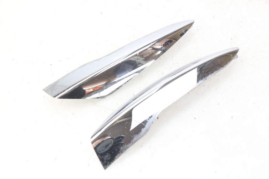 photo de UNIóN DE CARENADO TRASERO. PIAGGIO LIBERTY IGET 4T 50 (2015 - 2020) - Vista general del producto