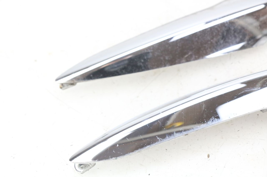 photo de UNIóN DE CARENADO TRASERO. PIAGGIO LIBERTY IGET 4T 50 (2015 - 2020) - Estado de la superficie y material