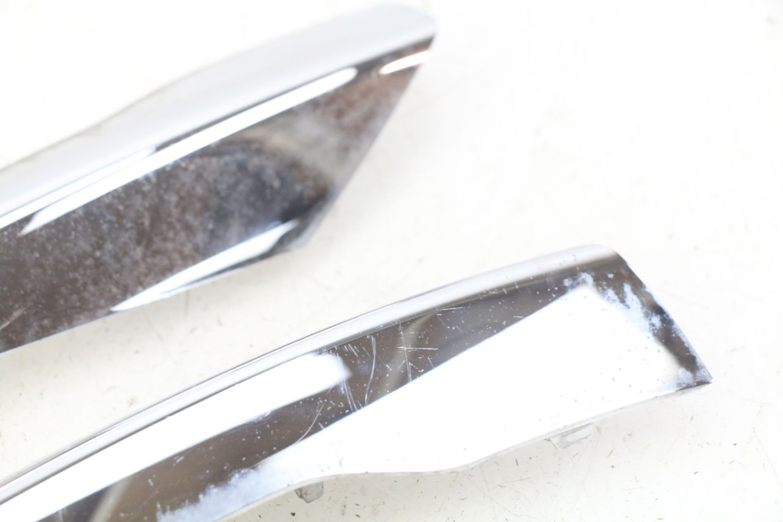 photo de UNIóN DE CARENADO TRASERO. PIAGGIO LIBERTY IGET 4T 50 (2015 - 2020) - Recambio usado revisado