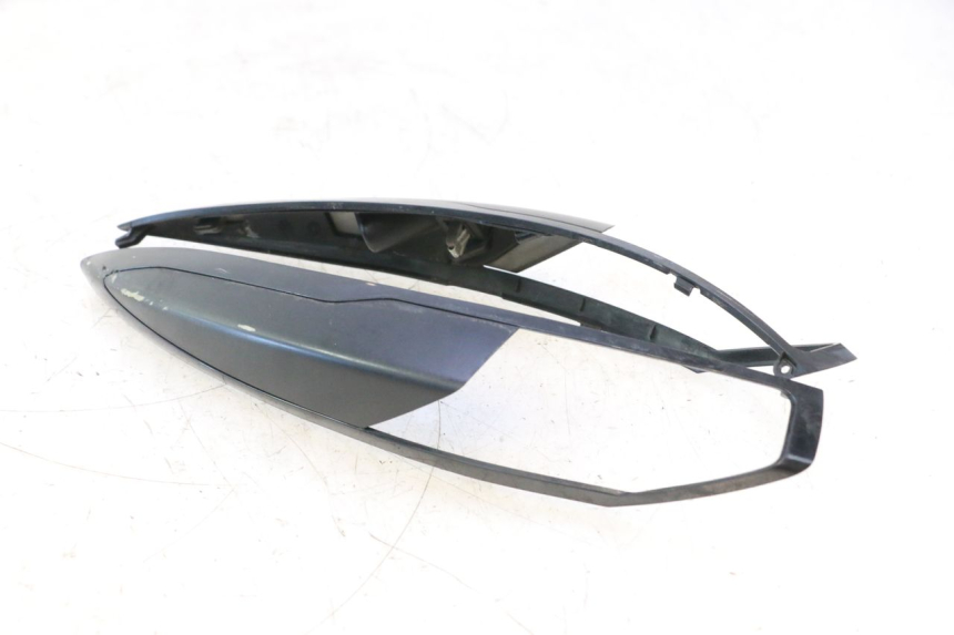 photo de CARENADO TRASERO CONEXION PIAGGIO LIBERTY IGET 4T 50 (2021 - 2025) - Características distintivas