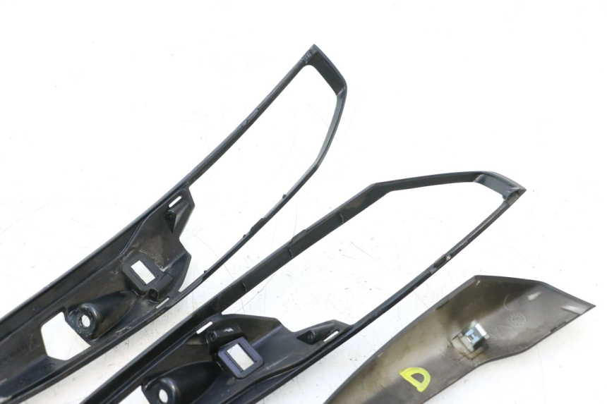 photo de CARENADO TRASERO CONEXION PIAGGIO LIBERTY IGET 4T 50 (2021 - 2025) - Marcados y referencias originales