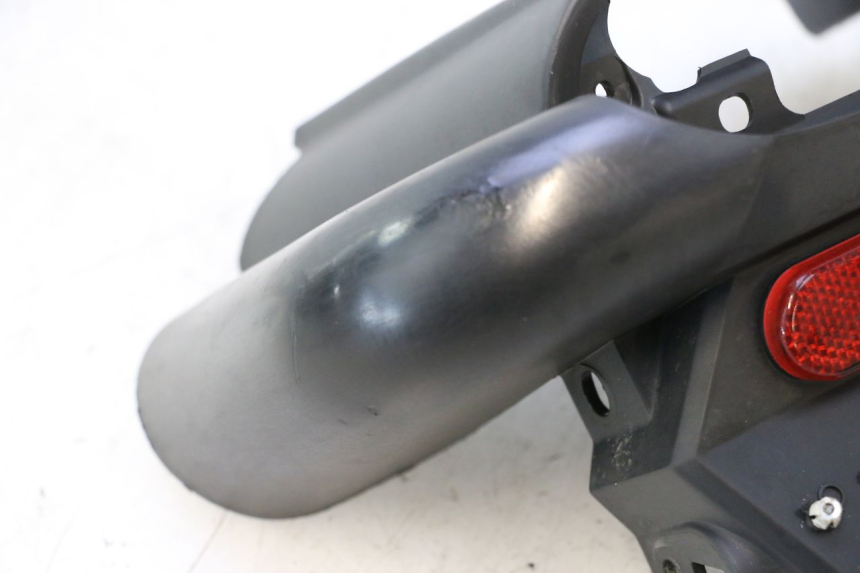 photo de CARENADO TRASERO CONEXION PEUGEOT LUDIX ONE 50 (2004 - 2013) - Primer plano técnico