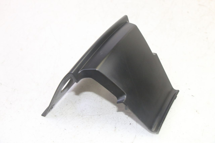 photo de CARENADO TRASERO CONEXION PIAGGIO MP3 HPE 350 (2018 - 2020) - Detalle de la pieza