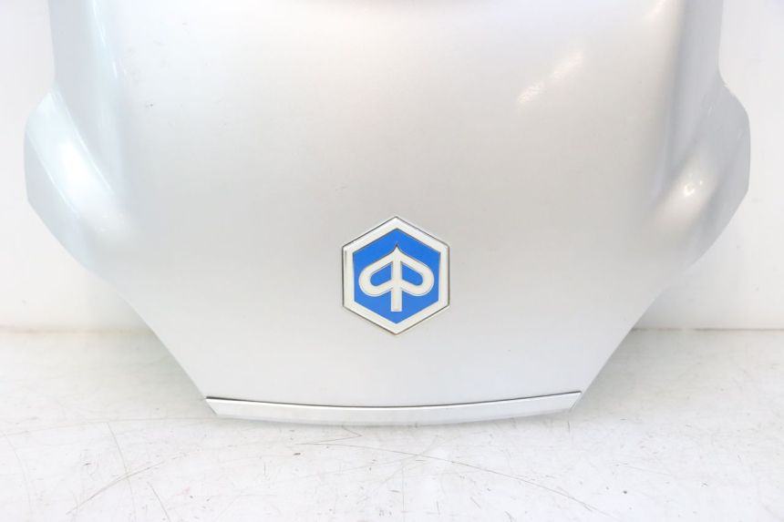 photo de UNIóN DE CARENADO TRASERO. PIAGGIO MP3 LT 300 (2010 - 2016) - Características distintivas